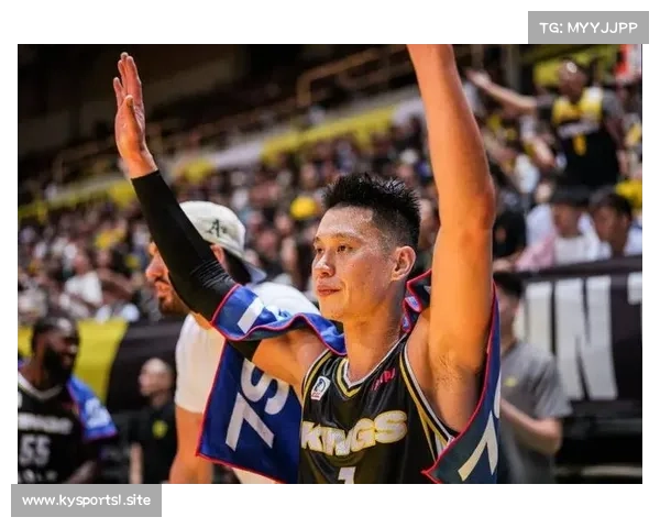 林书豪替补登场助巴萨官宣签约 现场欢呼声此起彼伏