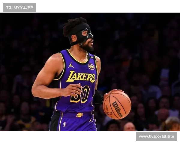 湖人主帅盛赞总决赛新星表现称其为未来之星展现无限潜力 湖人主帅盛赞总决赛新星表现称其为未来之星展现无限潜力