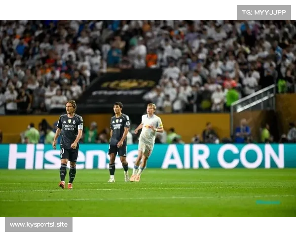 皇马夺冠引发热议 球迷激情讨论奥运会话题榜表现 皇马夺冠引发热议 球迷激情讨论奥运会话题榜表现